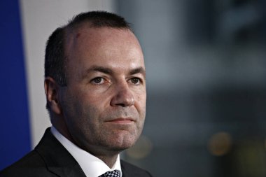 Manfred Weber, Avrupa Halk Partisi lideri bir p verir