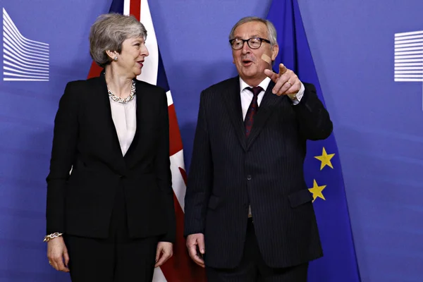 Möte mellan Storbritanniens premiär minister Theresa May och EU comm — Stockfoto