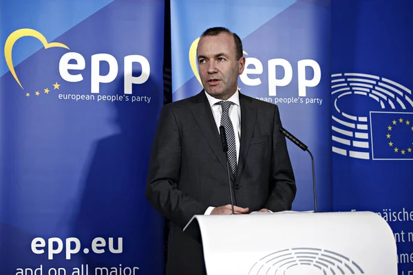 Manfred Weber, líder del Partido Popular Europeo da una p — Foto de Stock