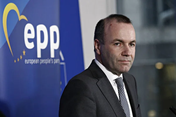 Manfred Weber, líder del Partido Popular Europeo da una p — Foto de Stock