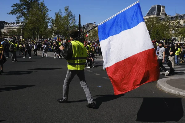 Französische Bereitschaftspolizei Und Französische Gelbwesten Demonstranten Während Einer Demonstration Der — Stockfoto