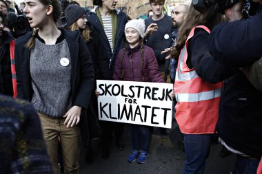 16 yaşındaki İsveçli iklim aktivisti Greta Thunberg ve Belçikalı 