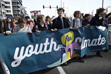 16 yaşındaki İsveçli iklim aktivisti Greta Thunberg ve Belçikalı 