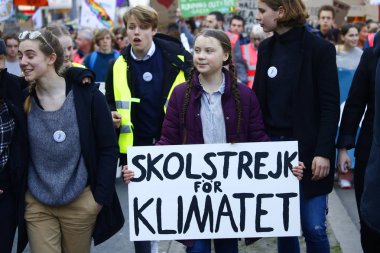 16 yaşındaki İsveçli iklim aktivisti Greta Thunberg ve Belçikalı 