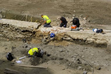 Brüksel, Belçika 21 Mayıs 2019. Brüksel bölgesiancinet duvarının kalıntılarında arkeolojik kazılar. 