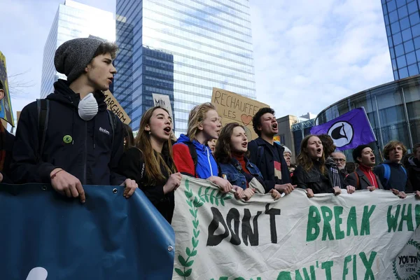 16 anni, attivista climatica svedese Greta Thunberg e belga — Foto Stock