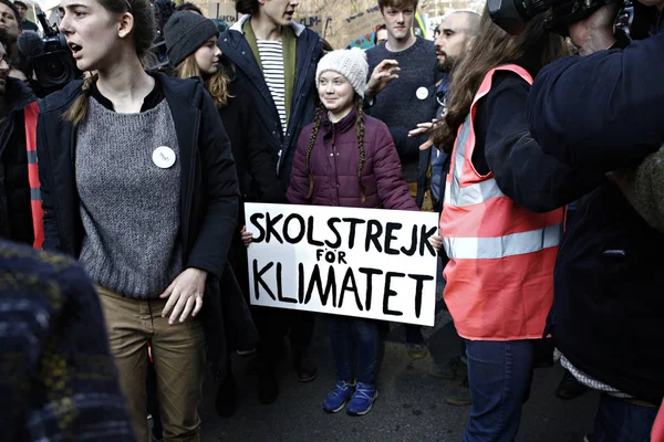 Greta Thunberg, activista climática sueca de 16 años y belga — Foto de Stock