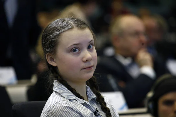 Swedish environmental activist Greta Thunberg attends a conferen — Stock Photo, Image