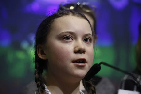 Swedish environmental activist Greta Thunberg attends a conferen — Stock Photo, Image