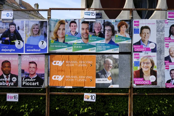 Manifesti della campagna elettorale per le prossime elezioni federali ed europee — Foto Stock