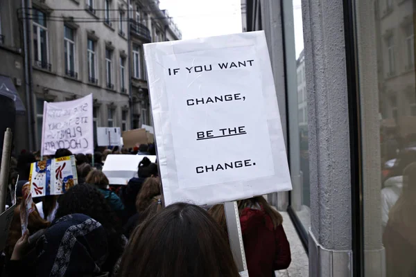 Belgische studenten verzamelen voor een klimaat demonstratie in Brussel, — Stockfoto