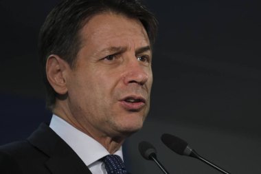 Brüksel, Belçika. 20. Haz 2019. İtalya Başbakanı Giuseppe Conte, Avrupa Birliği liderler zirvesinin sonuçları yla ilgili basın toplantısı düzenledi 