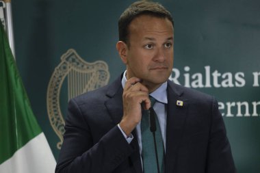 Brüksel, Belçika. 20 Haziran 2019. İrlanda Başbakanı Leo Varadkar, Avrupa Birliği zirvesi nin sonunda basın toplantısı düzenledi. 