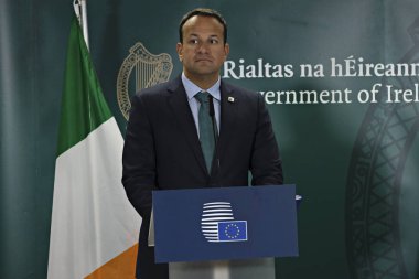 Brüksel, Belçika. 20 Haziran 2019. İrlanda Başbakanı Leo Varadkar, Avrupa Birliği zirvesi nin sonunda basın toplantısı düzenledi. 
