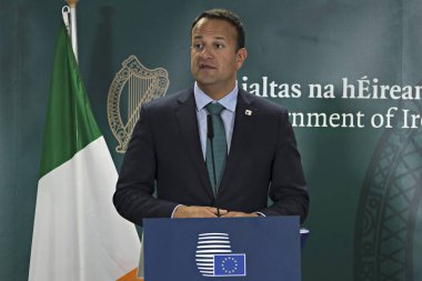 Brüksel, Belçika. 20 Haziran 2019. İrlanda Başbakanı Leo Varadkar, Avrupa Birliği zirvesi nin sonunda basın toplantısı düzenledi. 