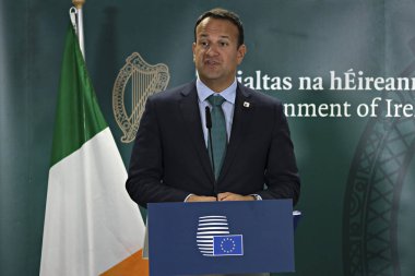 Brüksel, Belçika. 20 Haziran 2019. İrlanda Başbakanı Leo Varadkar, Avrupa Birliği zirvesi nin sonunda basın toplantısı düzenledi. 