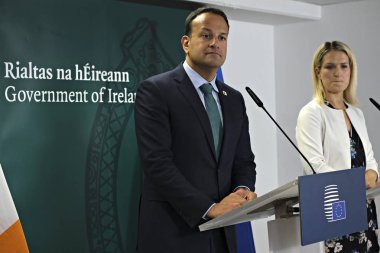 Brüksel, Belçika. 20 Haziran 2019. İrlanda Başbakanı Leo Varadkar, Avrupa Birliği zirvesi nin sonunda basın toplantısı düzenledi. 