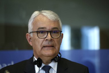 AB Parlamentosu, Avrupa Birliği baş profesyonelleri için üç adayı sınava hazır