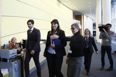 AB Parlamentosu, Avrupa Birliği baş profesyonelleri için üç adayı sınava hazır