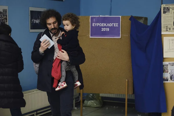 Im Ausland lebende griechische Bürger wählen das Europaparlament — Stockfoto