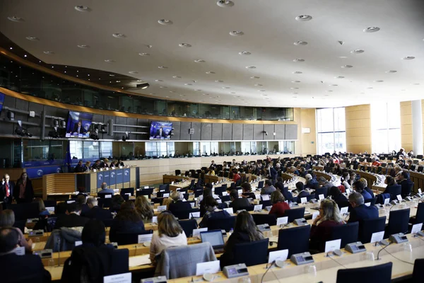 Parlamento europeo per l'audizione dei tre candidati a capo dei professionisti dell'UE — Foto Stock