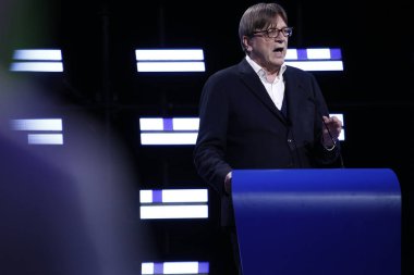 Brüksel, Belçika. 26 Mayıs 2019. Alde milletvekili Guy Verhofstadt Avrupa Parlamentosu seçim sonuçlarının son tahmini sırasında konuşuyor