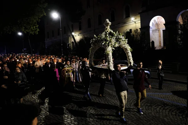 Ortodokse Kristne Tilbedere Deltar Epitaph Litany Holy Friday Ettermiddag Kirken – stockfoto