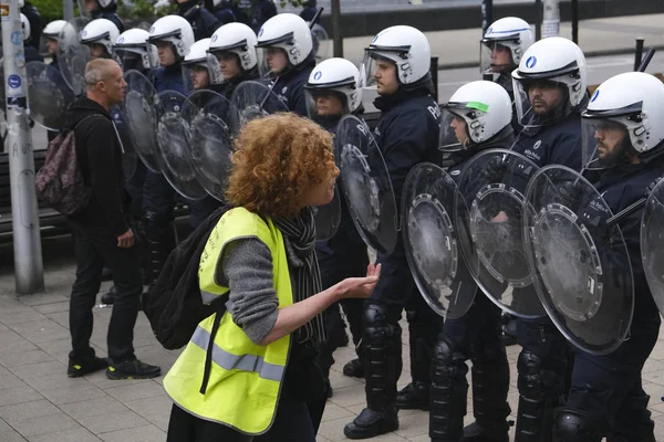 Протест против жёлтых жилетов в Брюсселе — стоковое фото