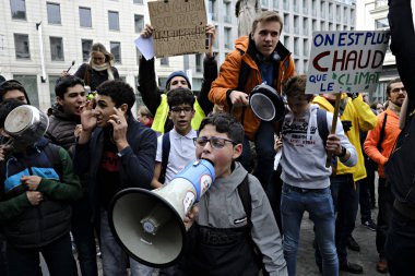 Brüksel' de iklim aktivistleri protesto edildi, Belçika