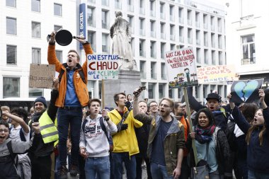 Brüksel' de iklim aktivistleri protesto edildi, Belçika