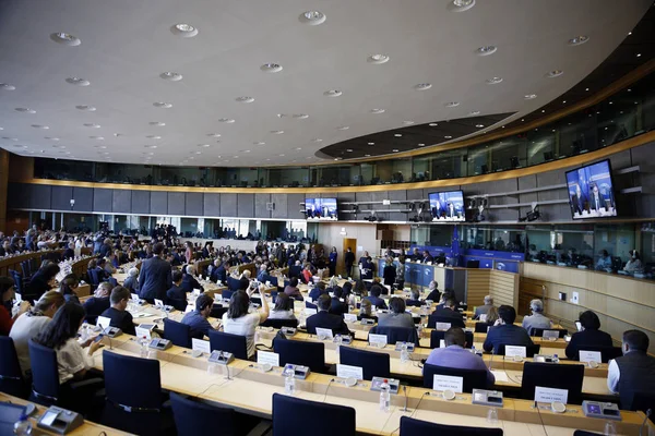Μέλη Του Ευρωπαϊκού Κοινοβουλίου Ψηφίζουν Κοινοβουλευτική Επιτροπή Στο Κοινοβούλιο Της — Φωτογραφία Αρχείου