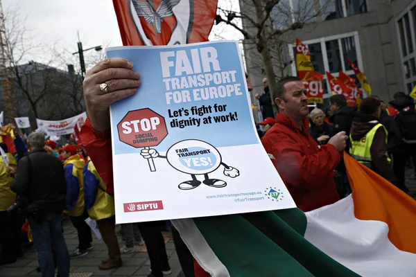 Manifestación de protesta de representantes europeos del sector del transporte Tr —  Fotos de Stock