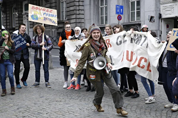 Activistas climáticos protestan en Bruselas, Bélgica — Foto de Stock