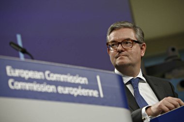 Komiserler Mariya Gabriel ve Julian King tarafından basın toplantısı