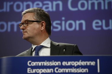 Komiserler Mariya Gabriel ve Julian King tarafından basın toplantısı