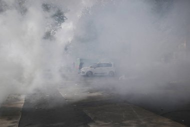 Protestocular annua için bir yürüyüş sırasında çevik kuvvet ile çatıştı