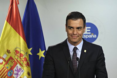 Brüksel, Belçika. 2. Temmuz 2019. İspanya Başbakanı Pedro Sanchez, Avrupa Birliği liderler zirvesinin ardından düzenlediği basın toplantısında konuştu.