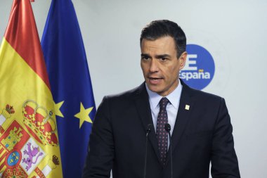 Brüksel, Belçika. 2. Temmuz 2019. İspanya Başbakanı Pedro Sanchez, Avrupa Birliği liderler zirvesinin ardından düzenlediği basın toplantısında konuştu.