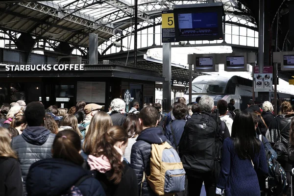 Paryż Francja Maja 2018 Pasażerowie Stacji Wschodniego Dworca Kolejowego Podczas — Zdjęcie stockowe