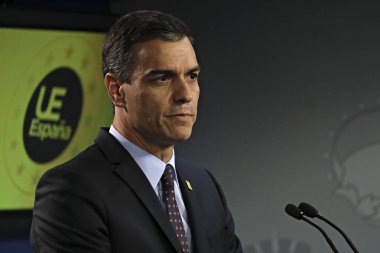Brüksel, Belçika. 2. Temmuz 2019. İspanya Başbakanı Pedro Sanchez, Avrupa Birliği liderler zirvesinin ardından düzenlediği basın toplantısında konuştu.