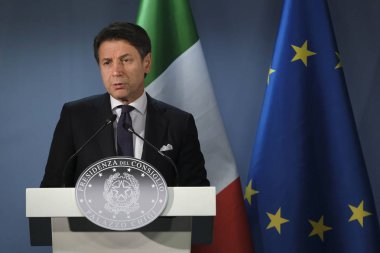  İtalya Başbakanı Giuseppe Conte, Belçika'nın başkenti Brüksel'de düzenlenen Avrupa Konseyi zirvesinin ardından basın toplantısı düzenledi2 Temmuz 2019.