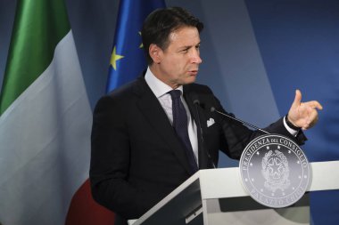  İtalya Başbakanı Giuseppe Conte, Belçika'nın başkenti Brüksel'de düzenlenen Avrupa Konseyi zirvesinin ardından basın toplantısı düzenledi2 Temmuz 2019.