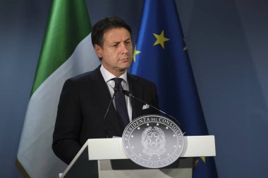  İtalya Başbakanı Giuseppe Conte, Belçika'nın başkenti Brüksel'de düzenlenen Avrupa Konseyi zirvesinin ardından basın toplantısı düzenledi2 Temmuz 2019.
