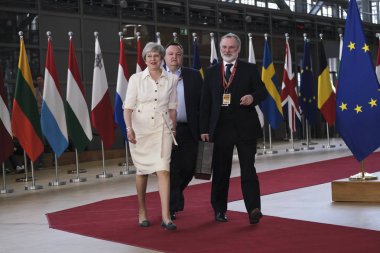 Brüksel, Belçika. 30 Haziran 2019. İngiltere Başbakanı Theresa May, Avrupa Birliği (Ab) zirvesi için Avrupa Birliği Genel Merkezi'ne geldi.