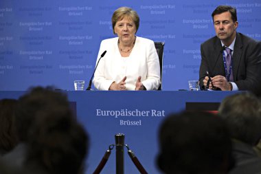 Brüksel, Belçika. 1. Temmuz 2019. Almanya Başbakanı Angela Merkel, Ab zirvesi nin sonunda basın toplantısı düzenledi. 