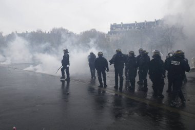 Paris'te Sarı Yelekler Protesto, Fransa
