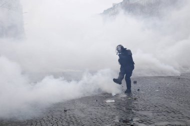 Paris'te Sarı Yelekler Protesto, Fransa