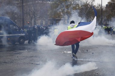 Paris'te Sarı Yelekler Protesto, Fransa
