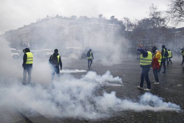 Paris'te Sarı Yelekler Protesto, Fransa