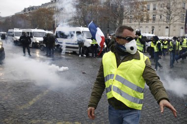 Paris'te Sarı Yelekler Protesto, Fransa